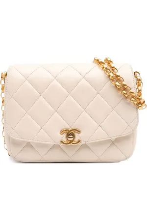 CHANEL Bandolera CC Coin Flap mediana de piel de borrego acolchada 2020