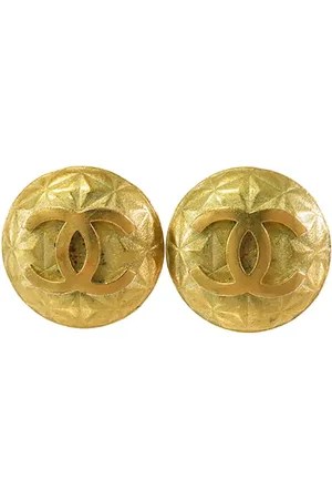 CHANEL Pendientes de clip con logo CC bañados en oro 1995