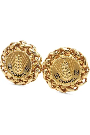 CHANEL Pendientes de clip con logo CC bañados en oro 1980-1990
