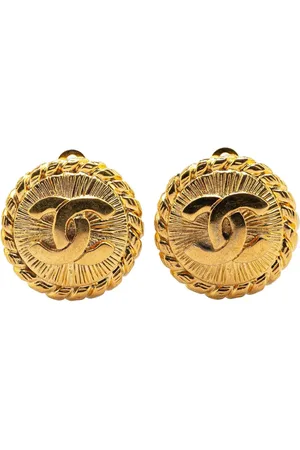 CHANEL Pendientes de clip redondos con logo CC bañados en oro 1980-1970