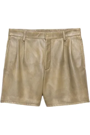 Prada Pantalones cortos de piel