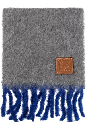 Loewe Bufanda Anagram