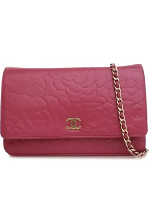 CHANEL Bandolera Camellia de piel de borrego con relieve 2012