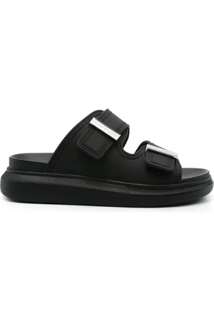 Alexander McQueen Sandalias con logo grabado