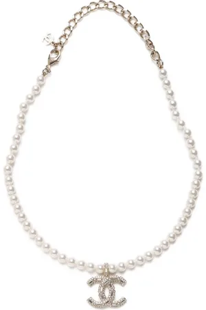 CHANEL Collar con logo CC 2024