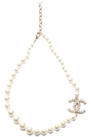 CHANEL Collar con perlas artificiales 2023