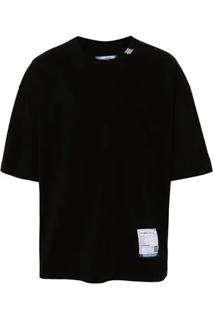 Maison Mihara Yasuhiro Camiseta con detalle de parche
