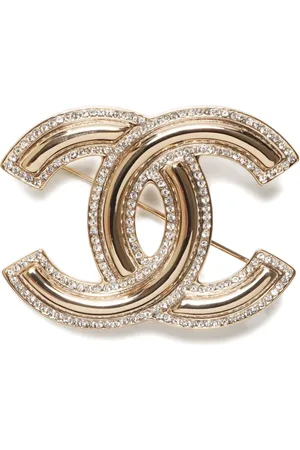 CHANEL Broche con logo CC entrelazado 2021