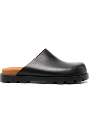 Camper Slippers con puntera cuadrada
