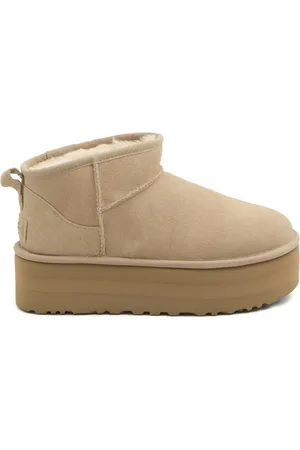 UGG Botas Classic Ultra Mini con plataforma