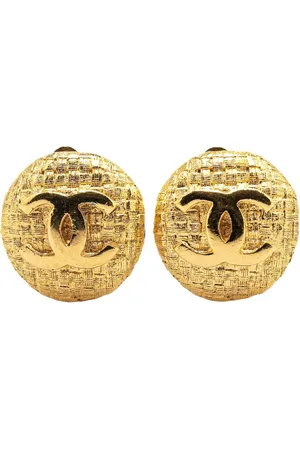 CHANEL Pulsera bañada en oro con clip CC 1980-1990