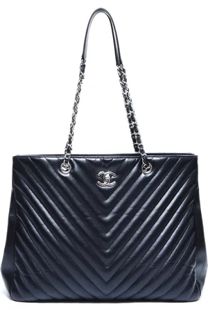CHANEL Bolso de hombro V-Stitch 2016-2017