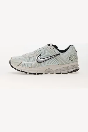 Nike Zapatillas W Zoom Vomero 5 / EUR 35.5