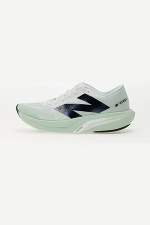 New Balance Zapatillas FuelCell Rebel V4 / EUR 36.5