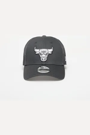 New Era Chicago Bulls NBA 9FORTY Trucker Adjustable Cap Universal