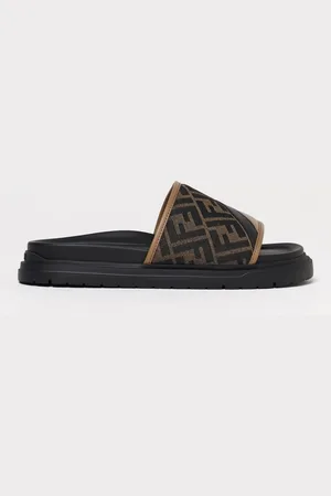 Fendi Sandalias Hombre color