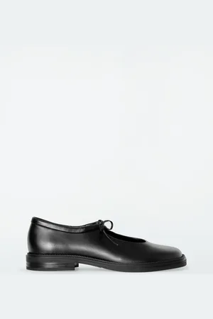 H&M JANE DE PIEL CON CORDONES
