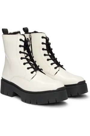 HUGO BOSS Botas de piel sintética con logo en el cursor de la cremallera