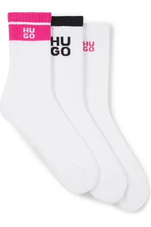 HUGO BOSS Paquete de tres calcetines cortos en canalé con logos apilados