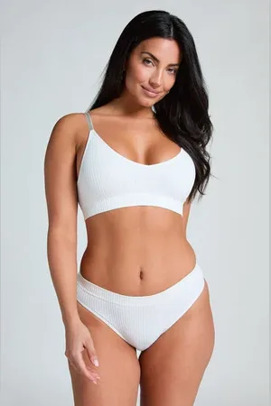 Hunkemöller Tanga de tiro alto Dianne