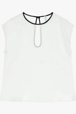 Imperial Top sin mangas con cuello redondo