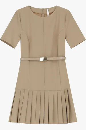 Imperial Vestido corto con mangas cortas y falda plisada