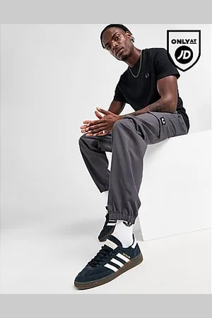 Fred Perry Pantalón Cargo Woven Badge