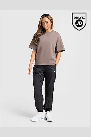 Nike Camiseta Essential Boxy