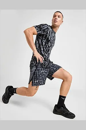 Under Armour Pantalón Corto Launch All Over Print