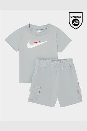 Nike Conjunto camiseta/pantalón Corto Double Swoosh para bebé