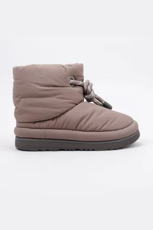 UGG CLASSIC MAXI SHORT 31