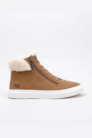 UGG Alameda Mid Zip 36