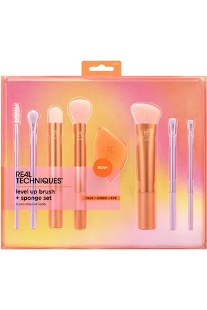 Real Techniques Level up Brush and Sponge Set
