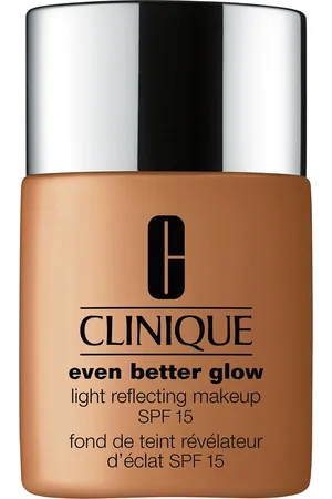 Clinique Maquillaje efecto luminoso Even Better Glow™ con FPS15 de 30 ml (Varios tonos)