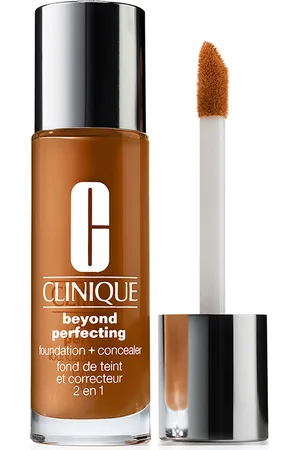 Clinique Base de Maquillaje y Corrector Beyond Perfecting Foundation and Concealer
