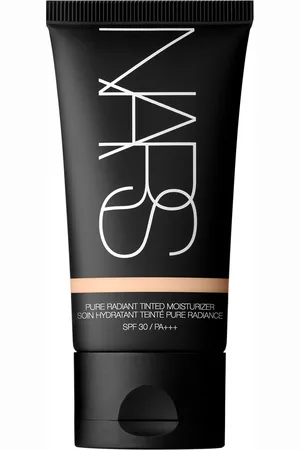 NARS Hidratante con color Cosmetics Pure Radiant SPF30/PA+++ - Diferentes colores