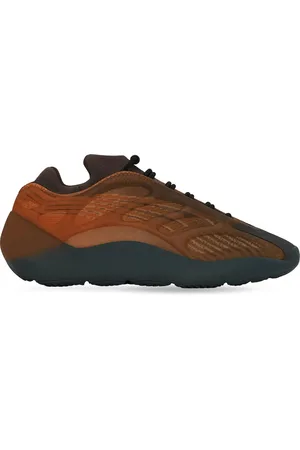 Yeezy Sneakers 700 V3