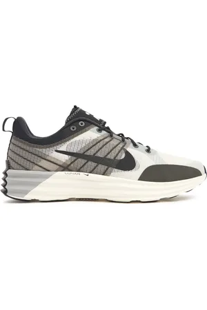 Nike Sneakers Lunar Roam