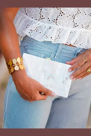 Mariquita Trasquilá Clutch nácar