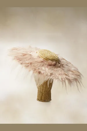 Mariquita Trasquilá Pamela plumas