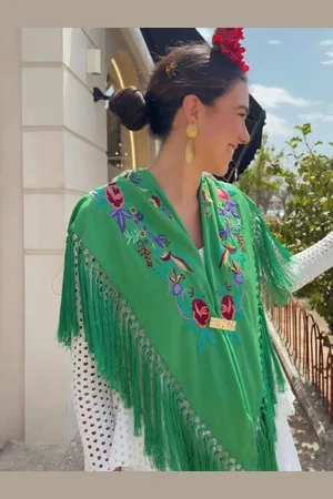 Mariquita Trasquilá Mantón bordado verde andalucía talla única