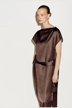 Massimo Dutti Vestido Satinado Detalle Cinturón