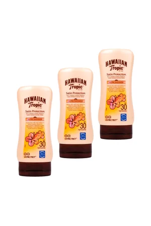 Hawaiian Tropic Pack de 3 Unidades. Satin Protection Ultra Radiance, Loción Solar SPF 30, Fragancia Frutas Tropicales, 180 ml.