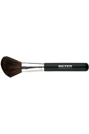 Beter PROFESSIONAL brocha maquillaje angulada 15.8 cm 1 ud