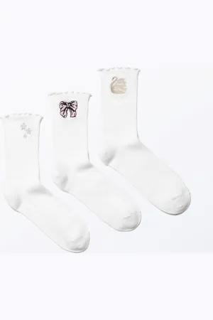Monki 3-pack Frilled Embroidered Socks