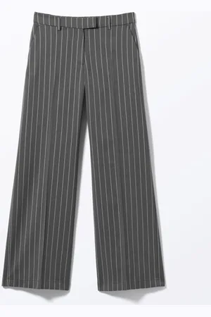 Monki Low Waisted Pleated Suiting Trousers