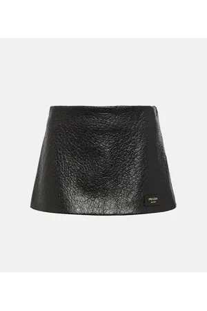 Prada Minifalda de piel con tiro bajo