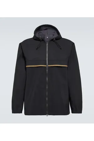 GR10K Chaqueta con capucha