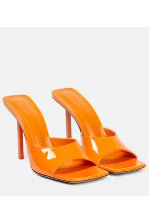 Amina Muaddi Mules Laura de charol