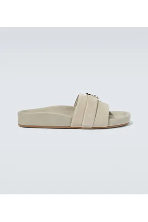 Christian Louboutin Palas de ante con logo CL